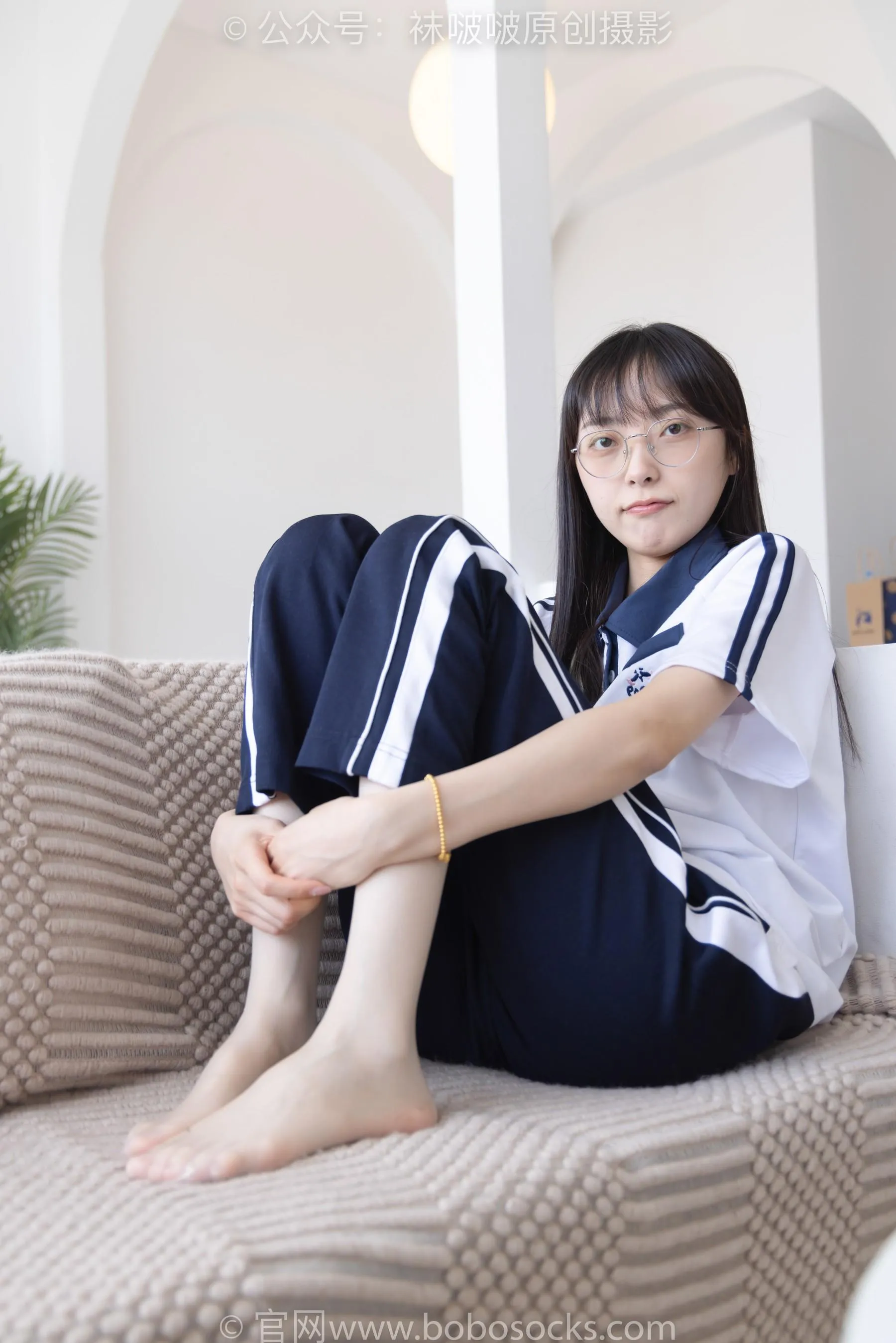 [BoBoSocks袜啵啵]NO.207 稚予-aj板鞋、白棉袜、油亮白丝、校服裤里丝[23] [53P]插图8